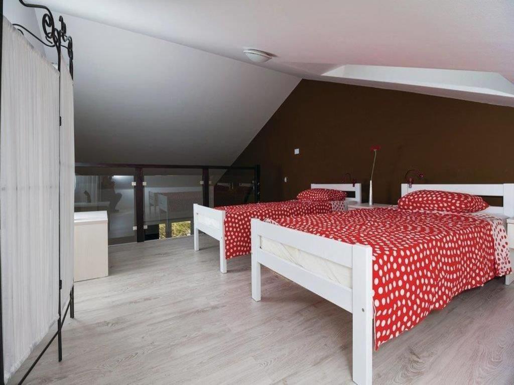 Apartments Grzic Porozina Extérieur photo